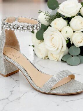 Jewel Badgley Mischka Silver Glitter Embellished Sandal